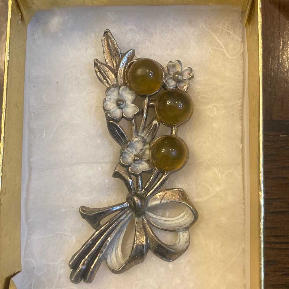 Bakelite Apple Juice Cabochon Pot Metal Enamel Floral Brooch Vintage